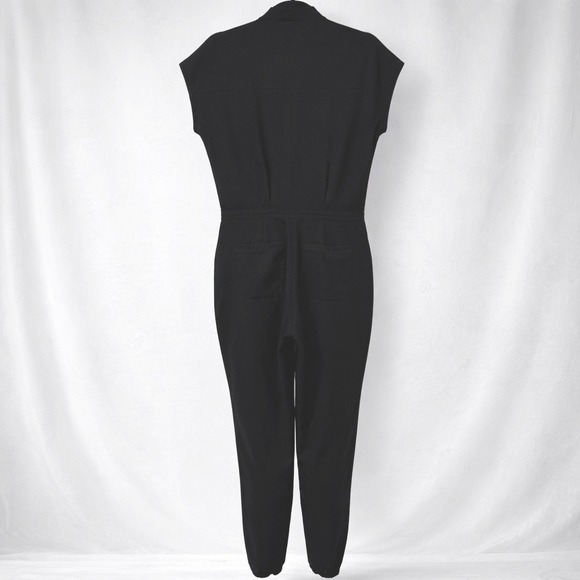NWOT FIGS Rafaela Cargo Scrub Womens Black Jogger Jumpsuit Medical Nurse Size M - Picture 4 of 10